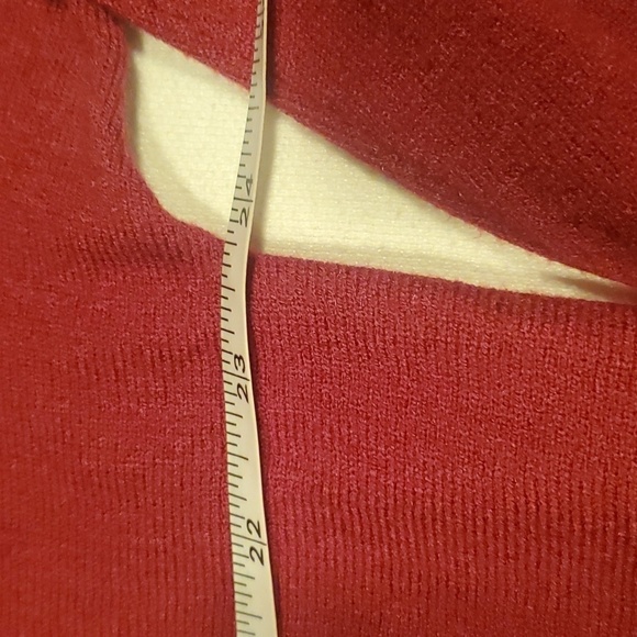 Bolide I... Long Slv Burgandy Sz XS (XL?) Sweater With Unique Design Bottom Hem - Picture 9 of 11